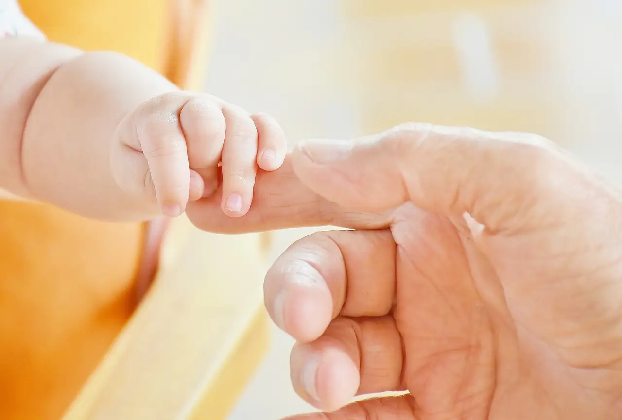 Best Foods to Replace Breast Milk: A Guide for Parents breast-milk-cover
